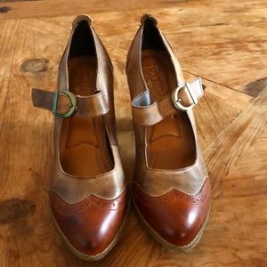 L’Artiste “Marjorie” leather Mary Janes size 42